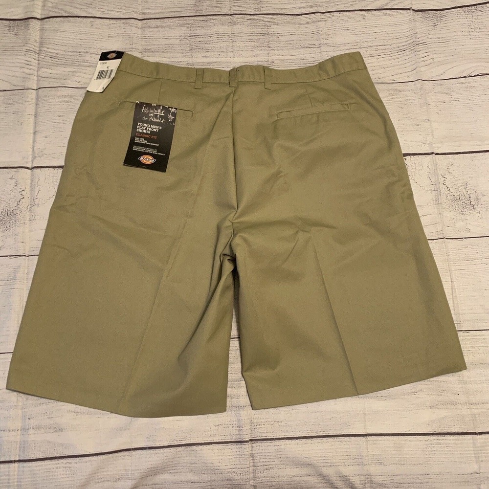 Dickies Young Mens Size 42 Classic Fit Flat Front Khaki Summer Shorts